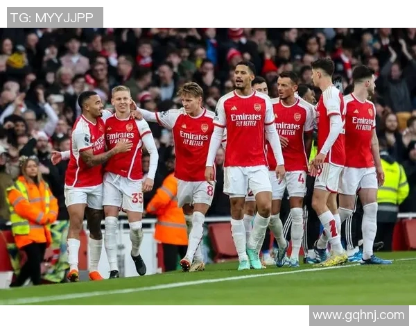 英超比赛补时过长引发争议球迷与专家热议公平性与规则合理性